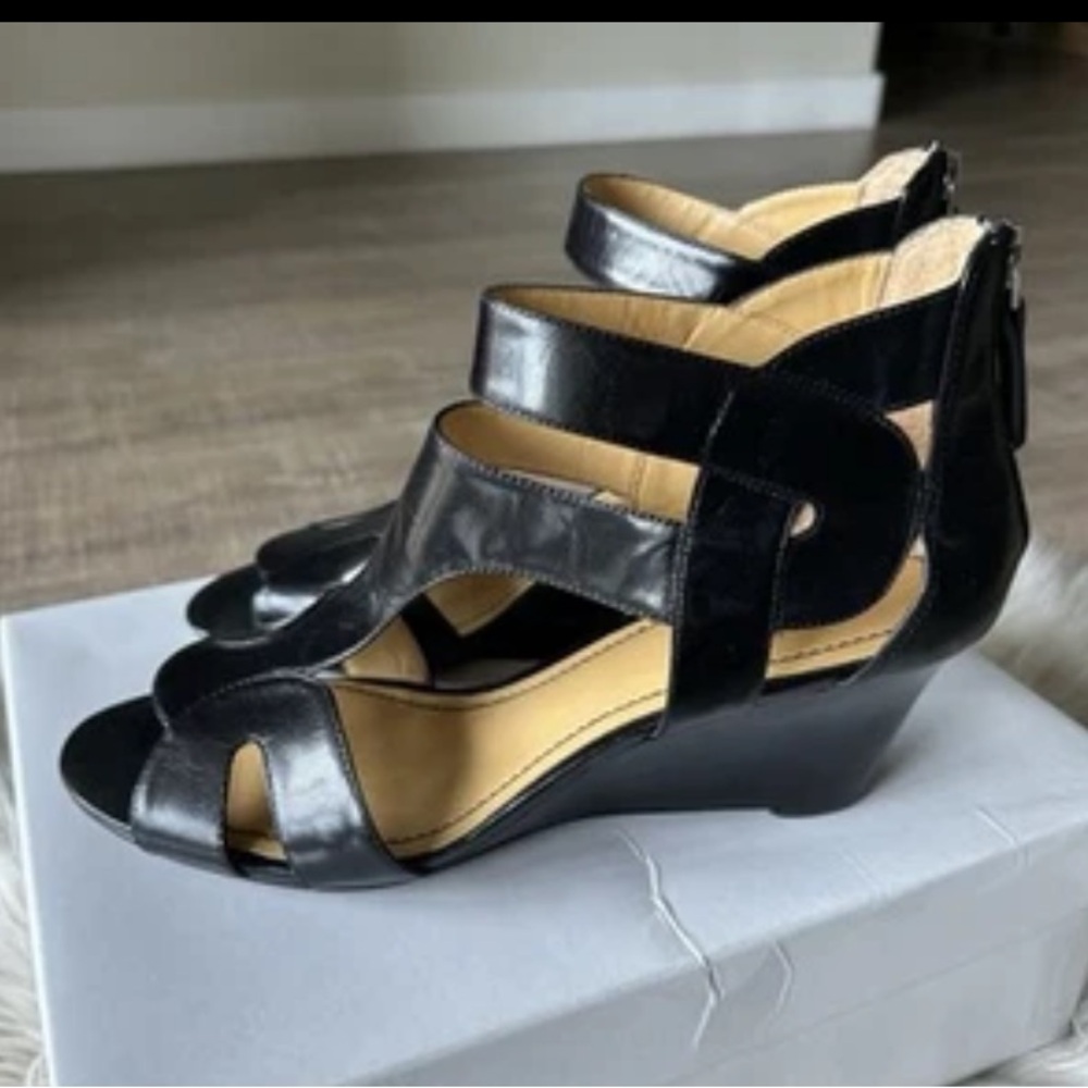 Nine West Ramp Up Wedge Sandals Shoes Women’s 8.5 M  Black Leather Zip NEW + Box - Picture 5 of 10